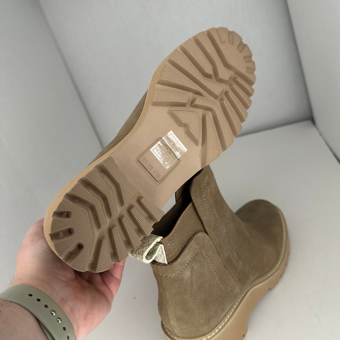 Dolce Vita H2O Suede Boots Beige Combat Style Boots Slip On Suede Cap Toe Pump