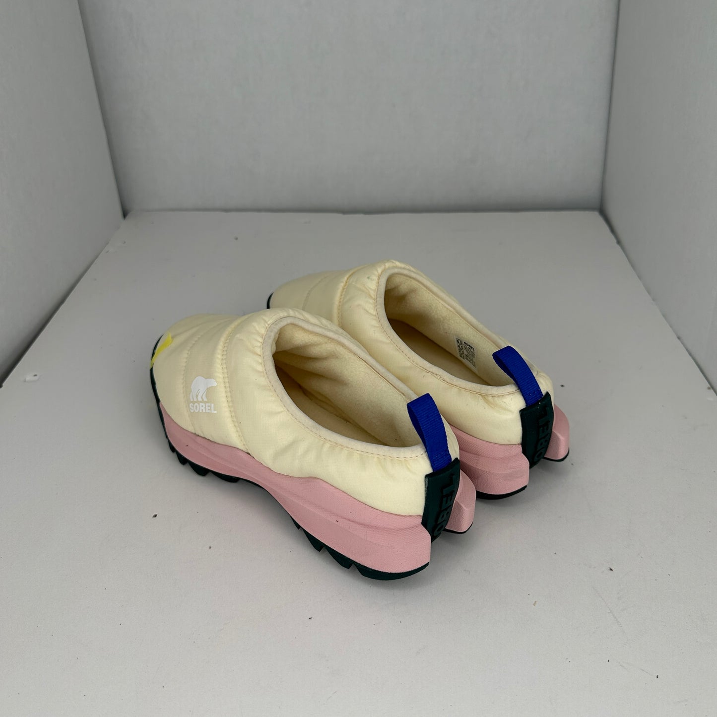 Sorel Faux Fur Slippers White, Pink, and Blue Lightweight Lined & Insulated Fleece-Like Outter Rubber Outsole Logo Accent
