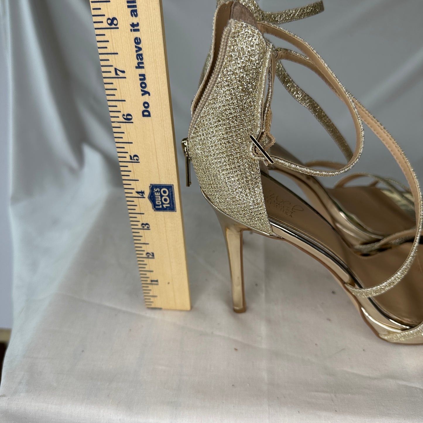 Jewel Badgley Mischka Lace/Straps Gold 3" Heel Stiletto Style Ultra Fancy Zipped Back Lightweight