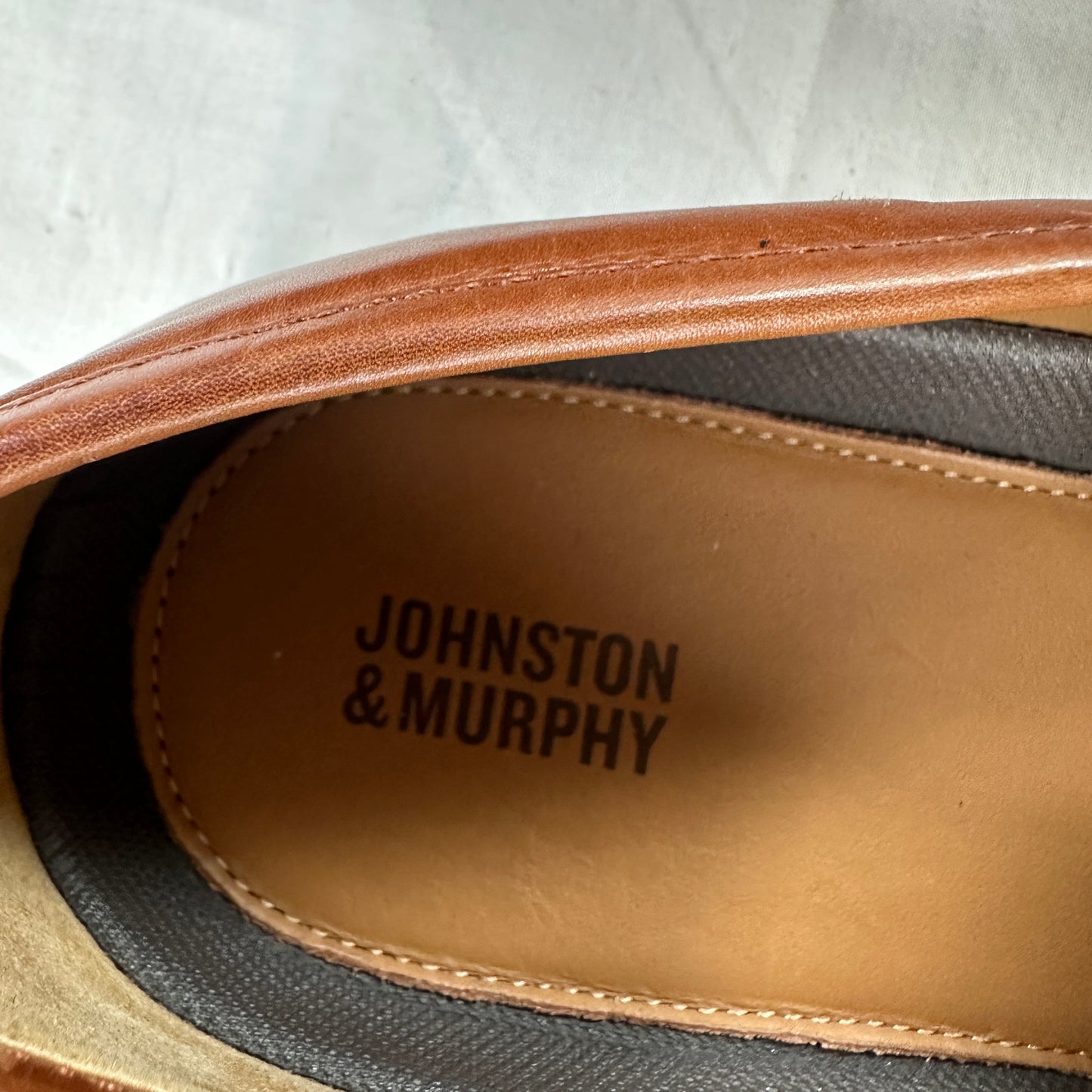 Johnston & Murphy Formal Dress Shoe Shiny Brown Slip On Shiny Leather Brown Unique Design Padded