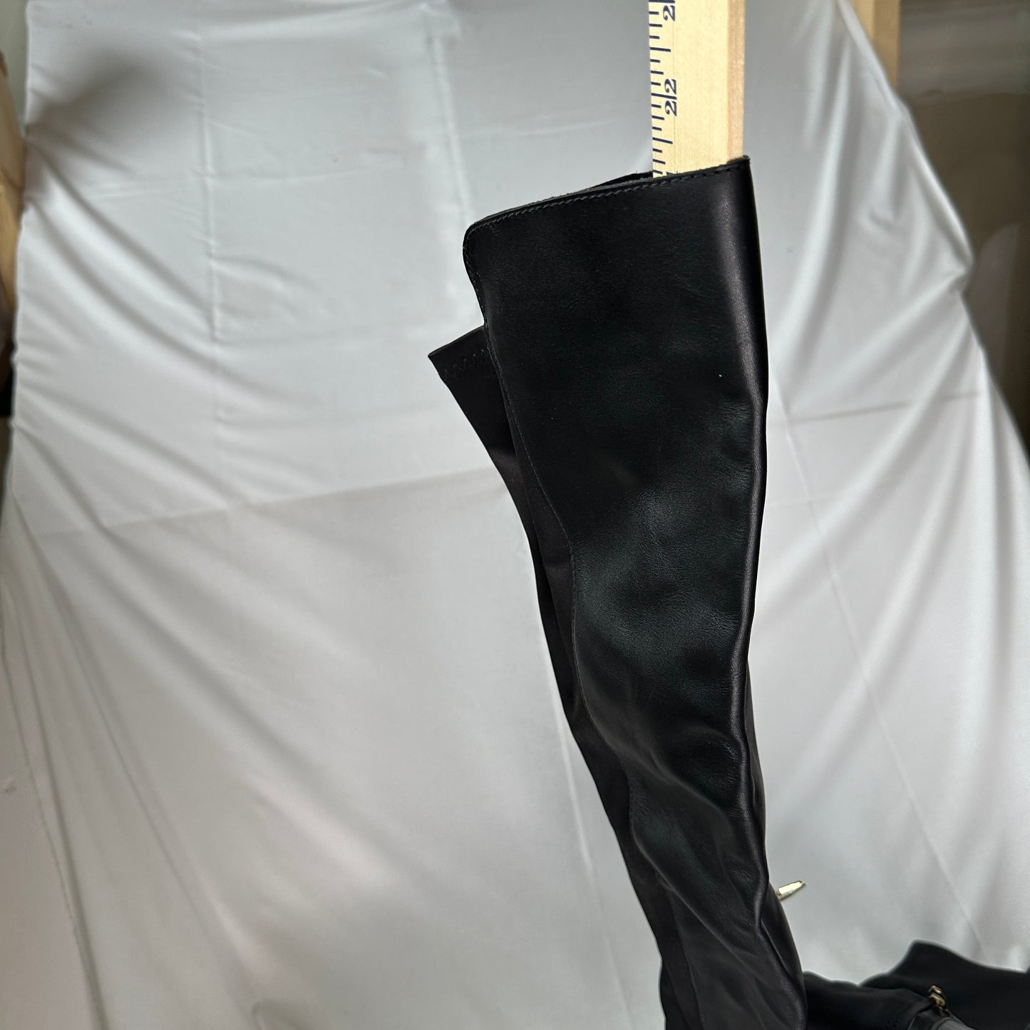 Dolce Vita High Boots Leather/Suede Tube Black and Gold Knee High Boots 21" Calf Tube Gold Zipper Standard Size and Width Side Zipper