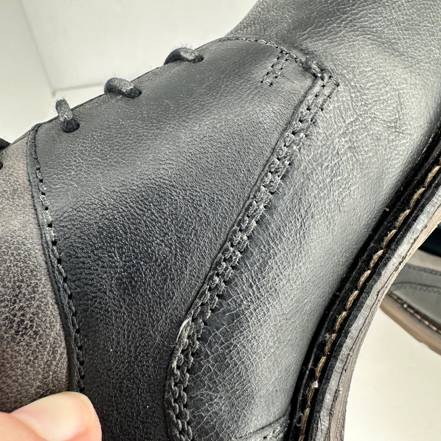 Josef Seibel Earl 05 Black-Brown Oxford Loafers Pointed Toe Cap Leather Outter Rubber Outsole Luxurious