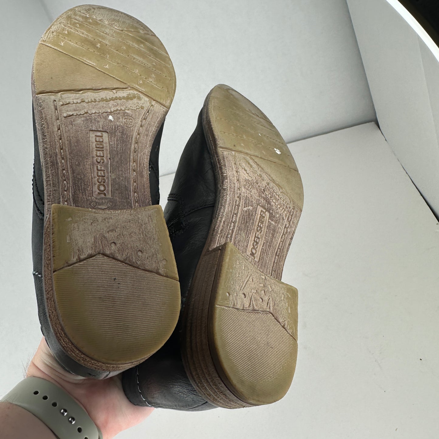 Josef Seibel Sienna 81 Black and Brown Leather Cap and Round Toe Slip On Lightweight Zipper