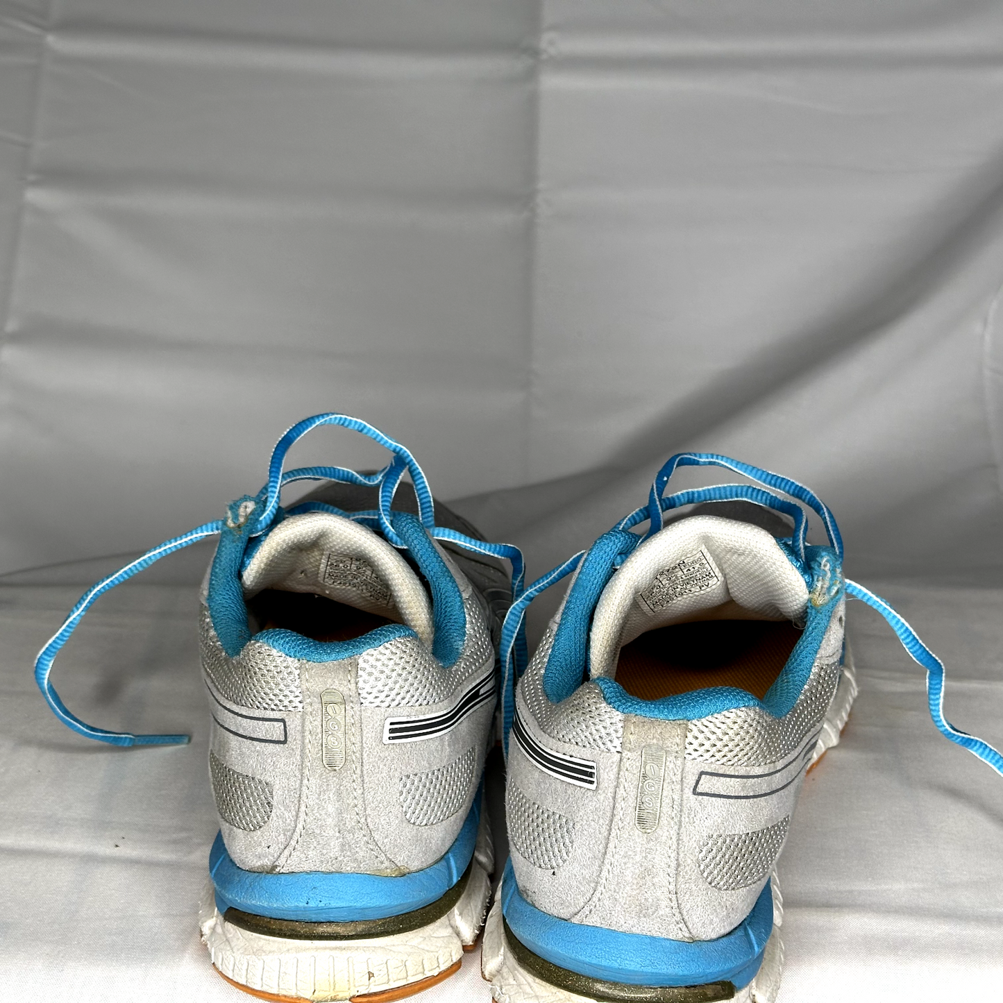 Asics Gel-Neo33 Size 9.5 Gray, Blue, Black, and Orange Running Shoe