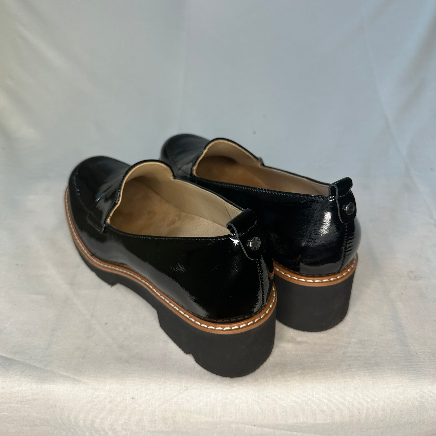 Naturalizer Lug Sole Loafer Black Leather Suede Inside Rubber Outsole Slip On 2" Wedge