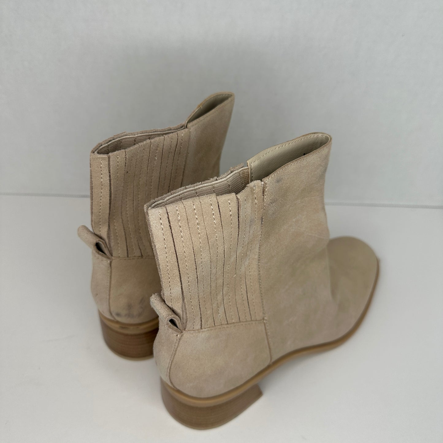 Dolce Vita Suede H2O Boots Beige Slip On 2" Heel Beige Ankle High Accents